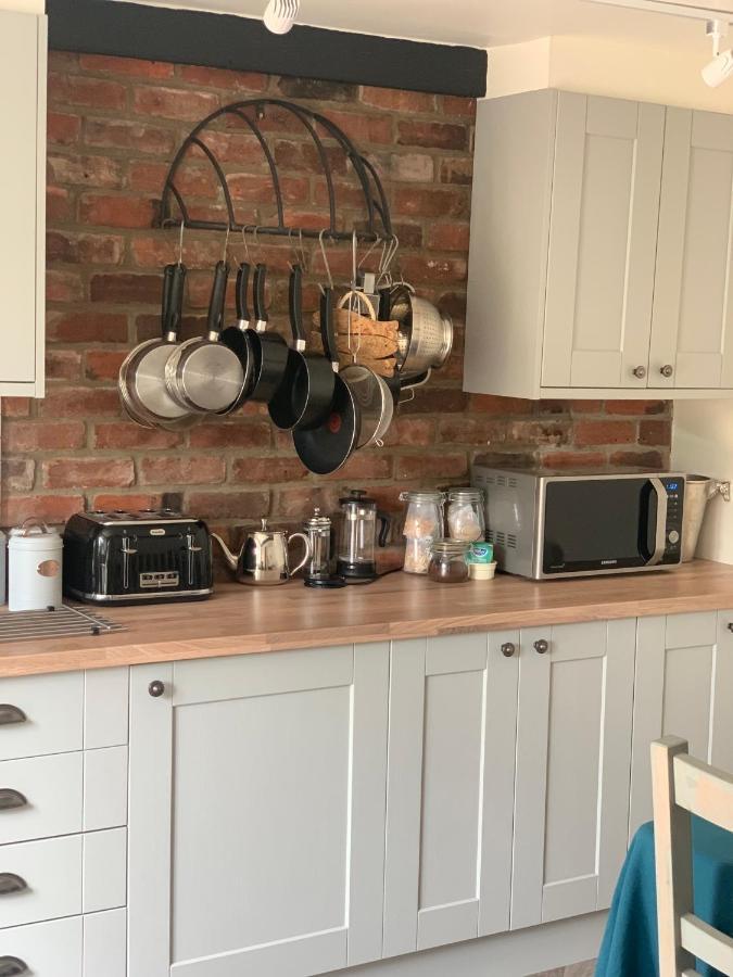 Cotswold Coombe Cottage Wotton-under-Edge Buitenkant foto